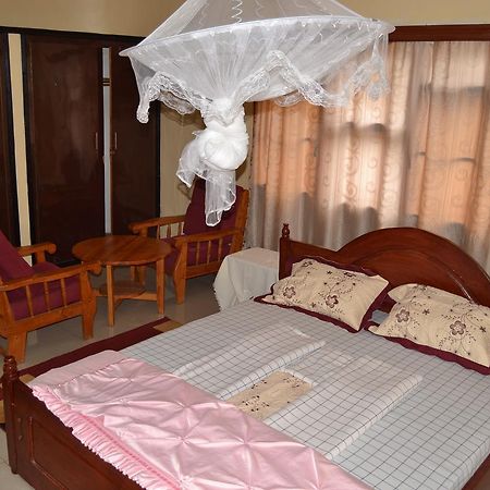 Butare Happiness Star Motel מראה חיצוני תמונה