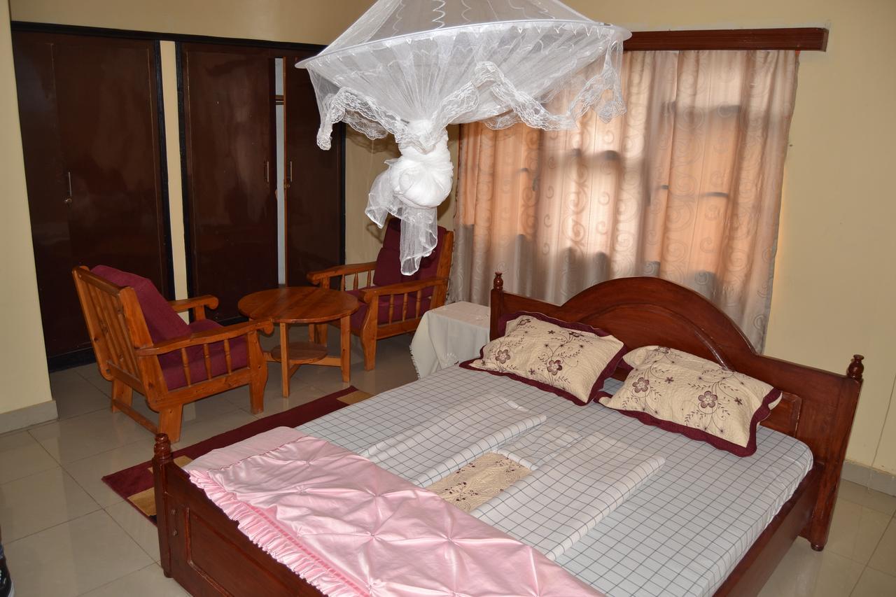 Butare Happiness Star Motel מראה חיצוני תמונה