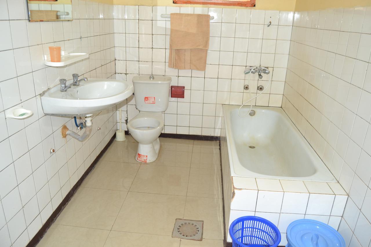 Butare Happiness Star Motel מראה חיצוני תמונה